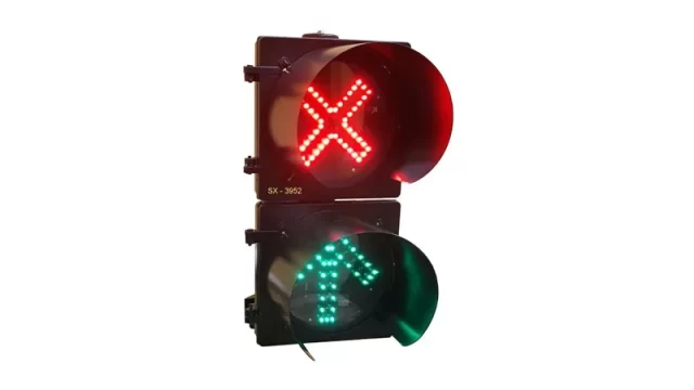 Semáforo para Controle Rodoviário (Versão SETA X)